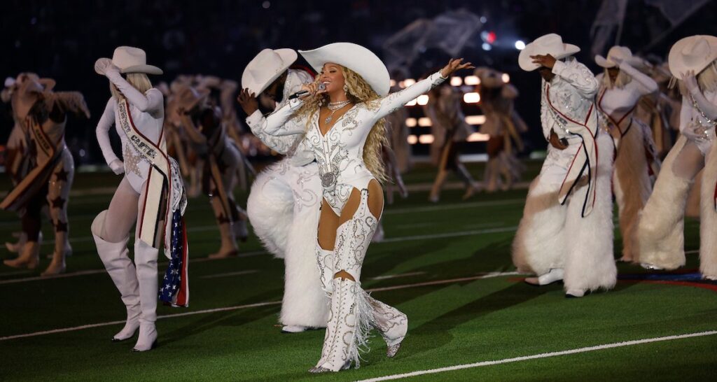 netflix-launches-‘beyonce-bowl’-special-following-christmas-day-nfl-broadcasts