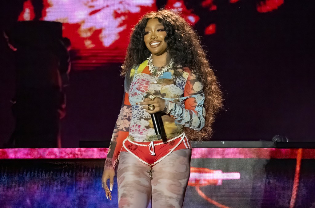 here’s-how-sza-responded-to-the-‘weird’-body-shaming-comments-about-her-on-social media