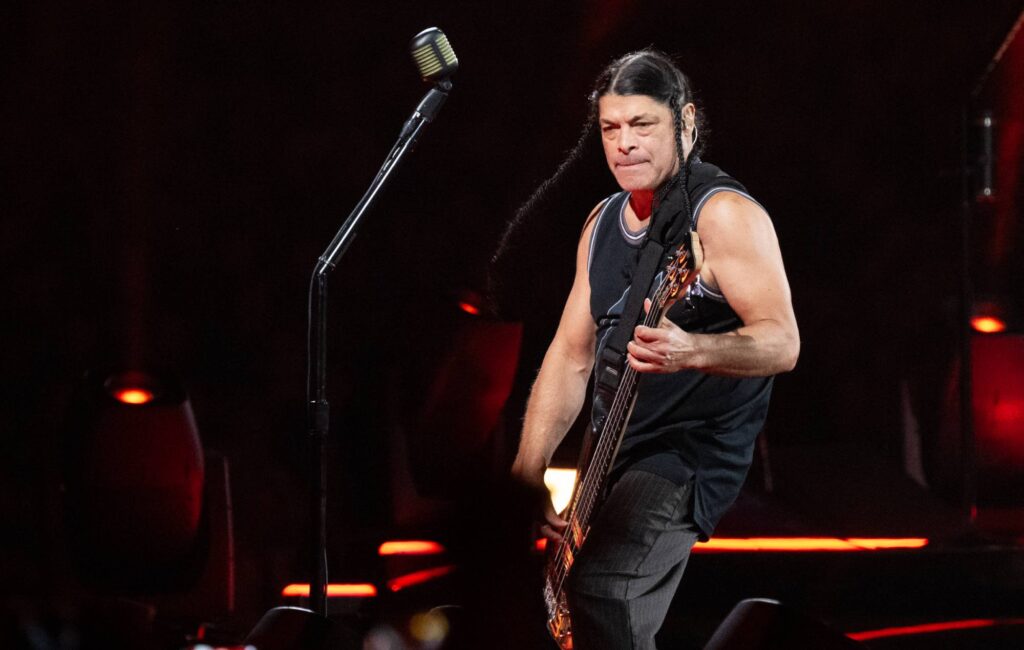 metallica’s-robert-trujillo-reveals-why-he-hasn’t-written-much-music-for-the-band