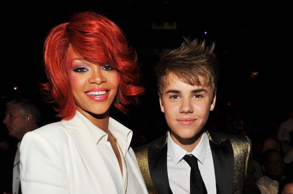 here’s-how-justin-bieber-reacted-to-not-seeing-‘queen’-rihanna-perform-her-own-songs-at karaoke