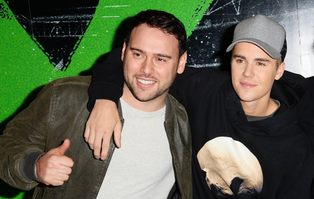 justin-bieber-unfollows-scooter-braun-on-instagram