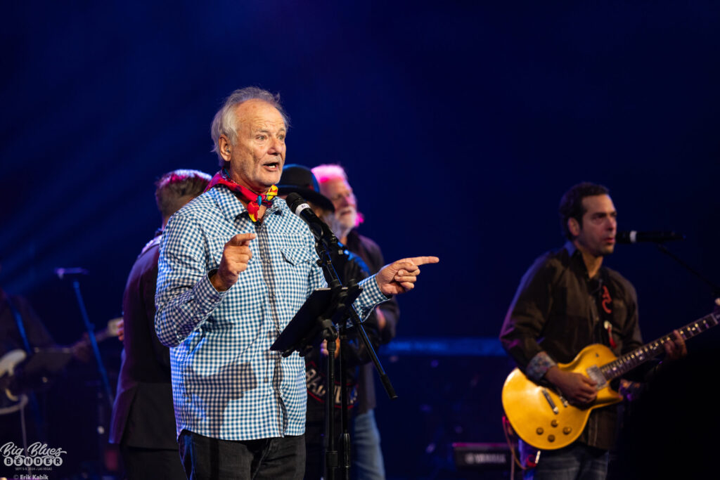 watch:-bill-murray-and-blood-brothers-kick-off-mini-tour-in-chicago-with-“like-a-rolling-stone”