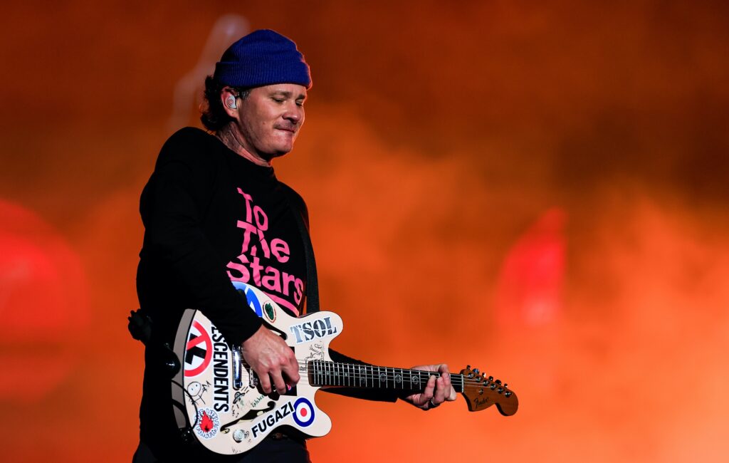 tom-delonge-teases-blink-182-“spring-break-shows”-for-2025