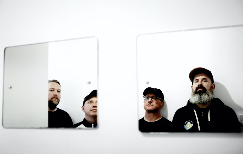 listen-to-mogwai’s-playful-and-“pretty-different”-new-single-‘fanzine-made-of-flesh’