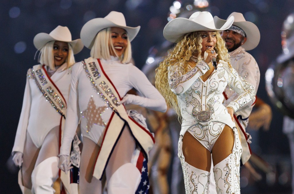 as-beyonce-bowl-kicks-off-‘cowboy-carter’-live-era,-is-a-tour-announcement next?