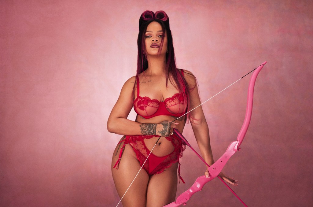 see-rihanna-pose-for-sultry-valentine’s-day-photos-in-new-savage-x-fenty campaign