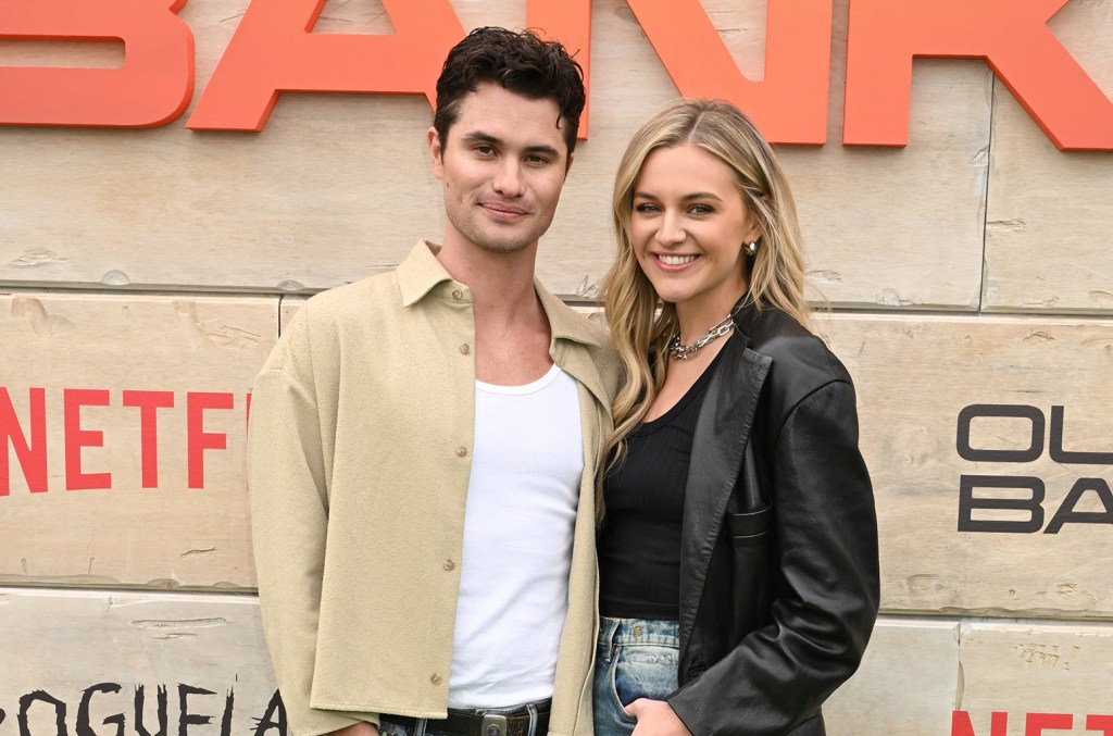 kelsea-ballerini-celebrates-her-2-year-anniversary-with-‘teammate’-chase stokes