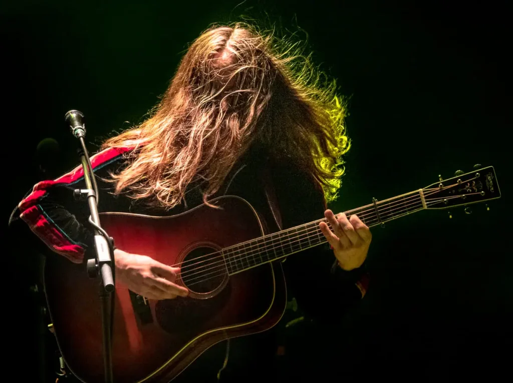 audible-reveals-special-guests-billy-strings-and-jesca-hoop-for-season-2-premiere-of-punch-brothers’-‘energy-curfew-music-hour’