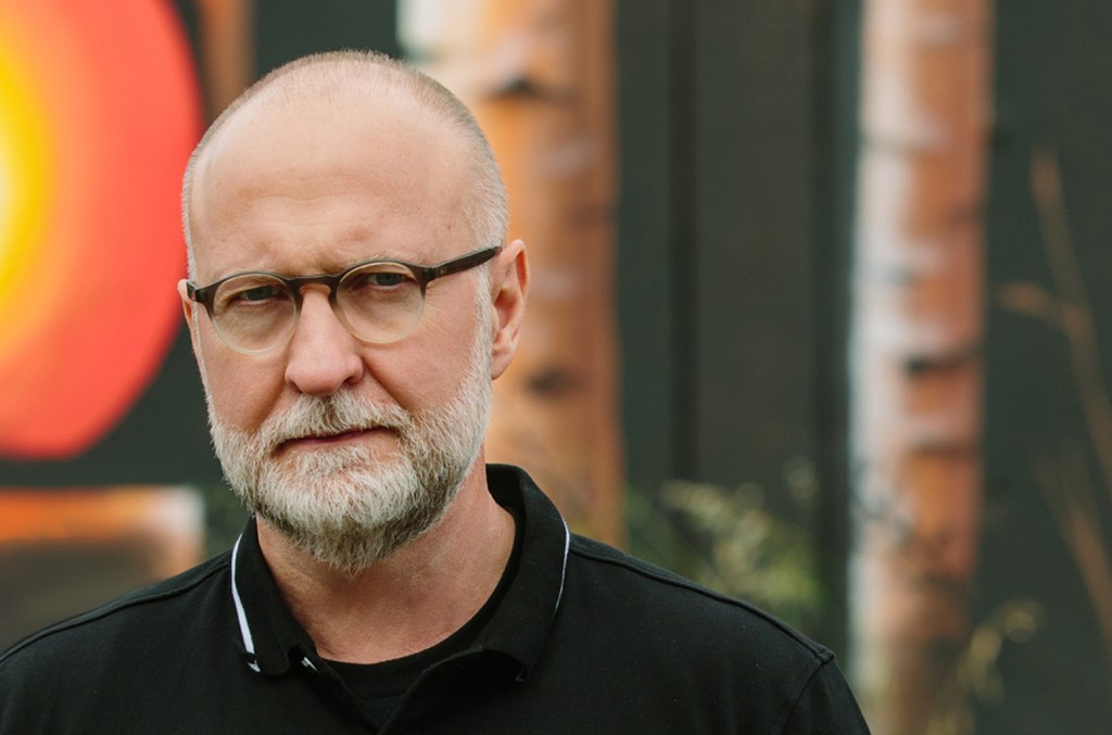 bob-mould-announces-first-new-album-since-2020,-‘here-we-go crazy’