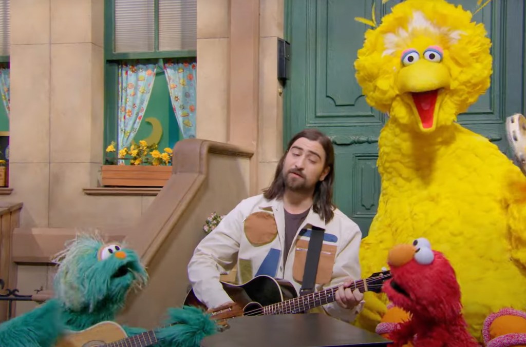 sza,-noah-kahan,-chris-stapleton-&-more-set-for-‘sesame-street’-season 55