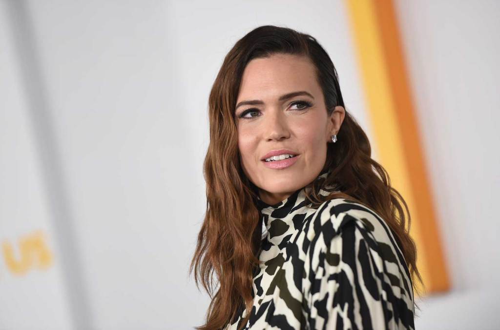 mandy-moore-tells-haters-to-‘kindly-f-off’-after-sharing-in-laws’-gofundme-for-fire losses