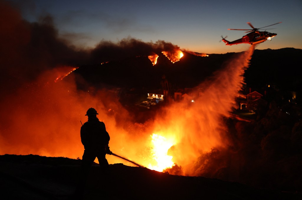 here’s-how-the-la.-wildfires-are-disrupting-awards season