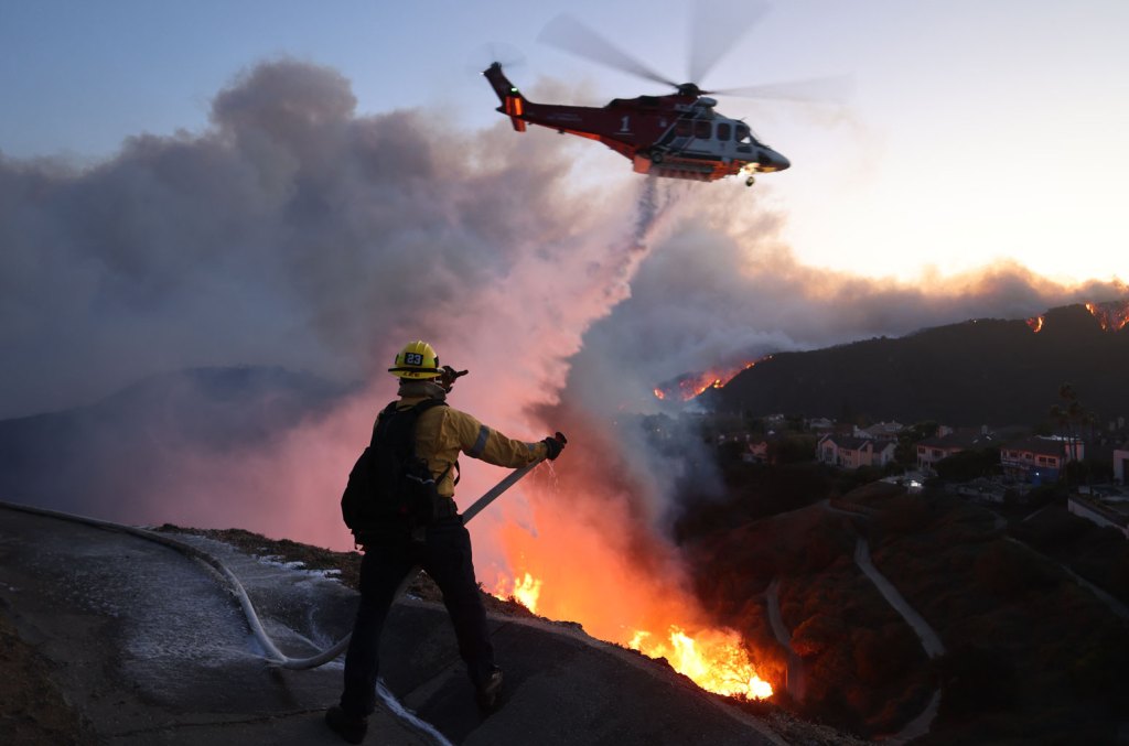 how-grammys-&-other-awards-shows-are-pivoting-amid-devastating-la fires