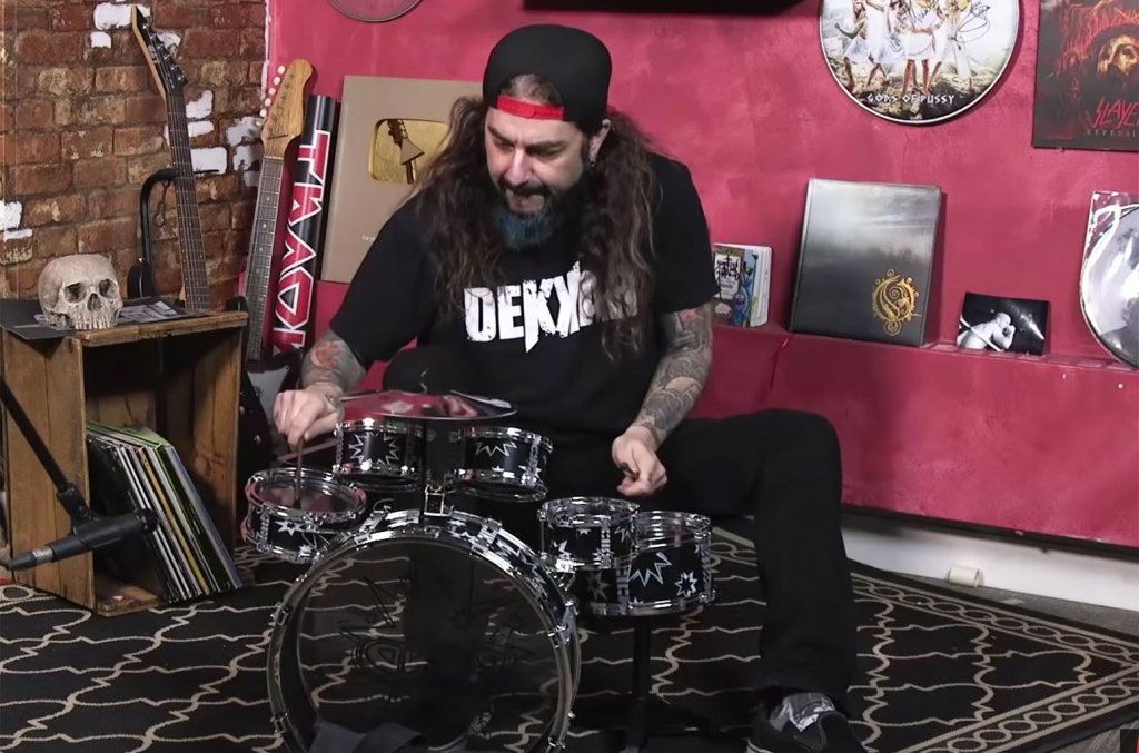 mike-portnoy-drums-his-way-through-taylor-swift’s-‘shake-it off’