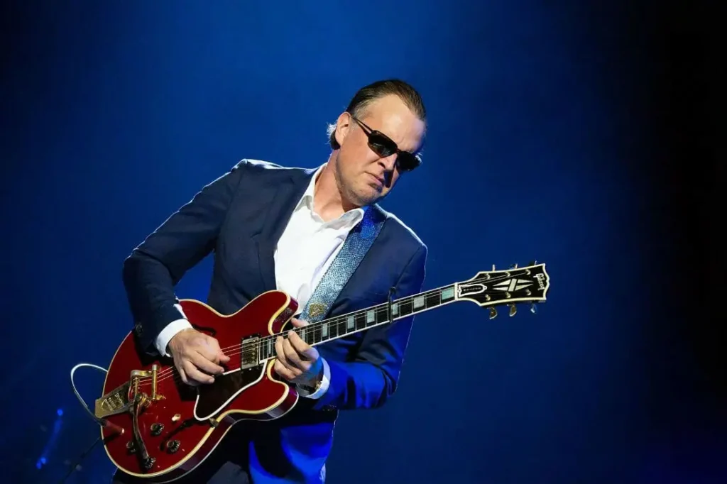 joe-bonamassa-unveils-artist-lineup-for-keeping-the-blues-alive-at-sea-xi:-beth-hart,-los-lonely-boys,-robert-randolph-band-and-more