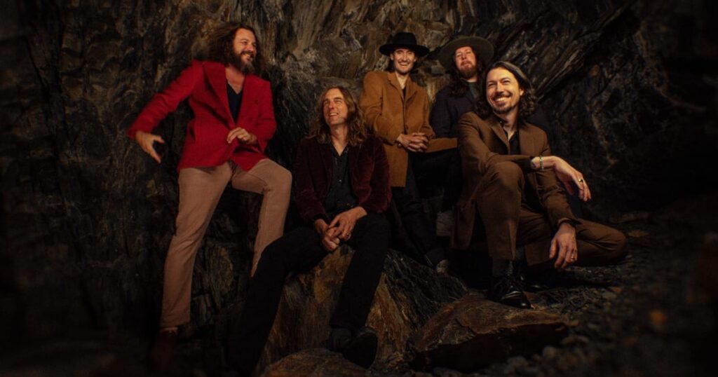 my-morning-jacket-preview-new-lp-with-lead-single-“time-waisted”-and-danny-clinch-directed-music-video