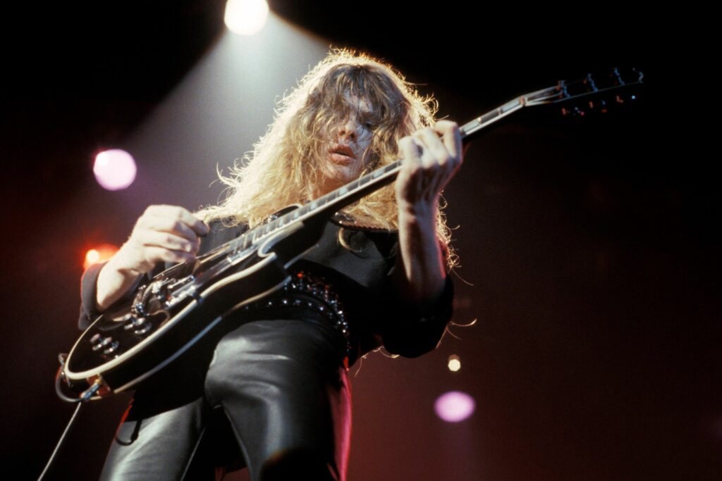 john-sykes-of-whitesnake-and-thin-lizzy-dies:-rockers-react