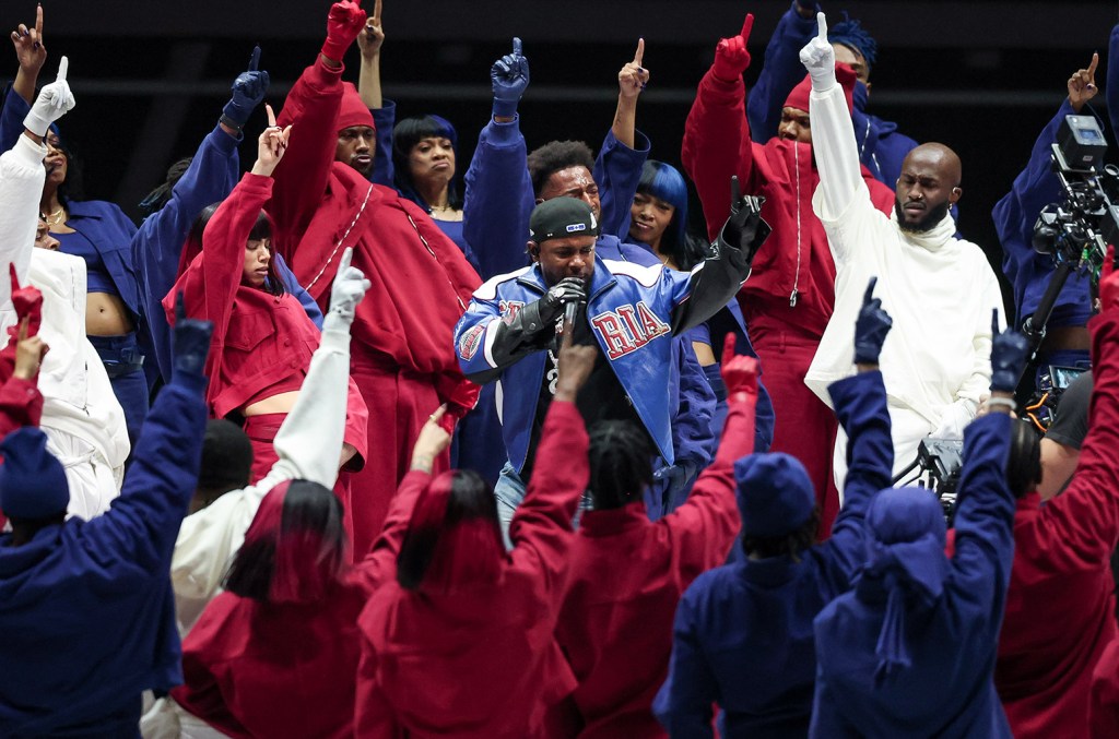 kendrick-lamar-super-bowl-halftime-show-was-the-pop-peak-of-rapper’s-most-mainstream-year yet