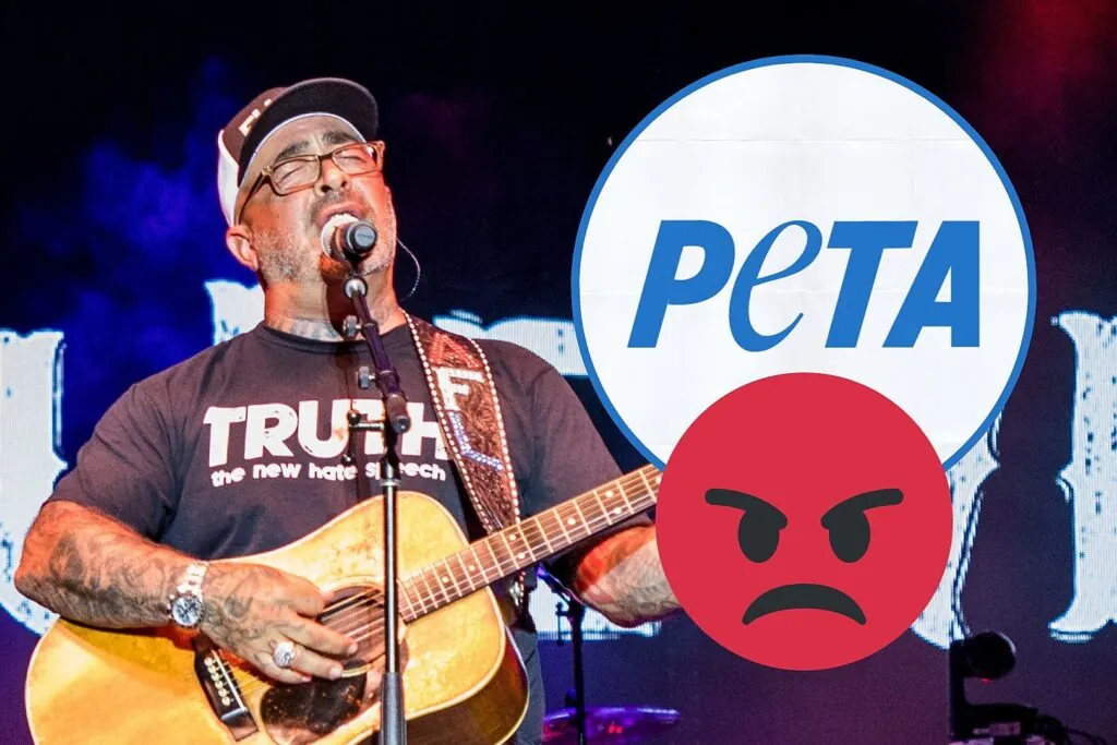 peta-calls-out-‘washed-up’-aaron-lewis-for-dead-coyote-display