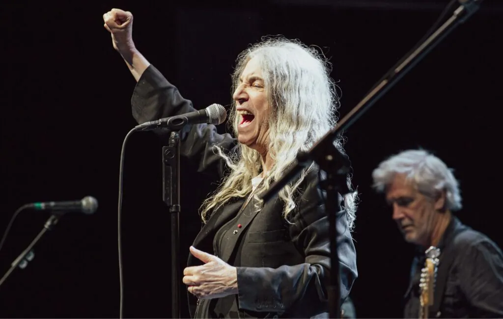 patti-smith-“in-good-health”-following-sudden-hospitalisation-in-italy