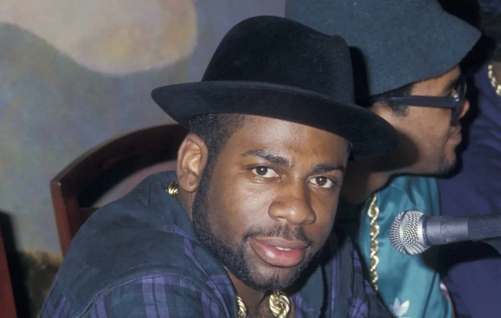 jury-hears-jam-master-jay’s-former-manager-recall-final-moments-before-run-dmc-star’s-fatal-shooting